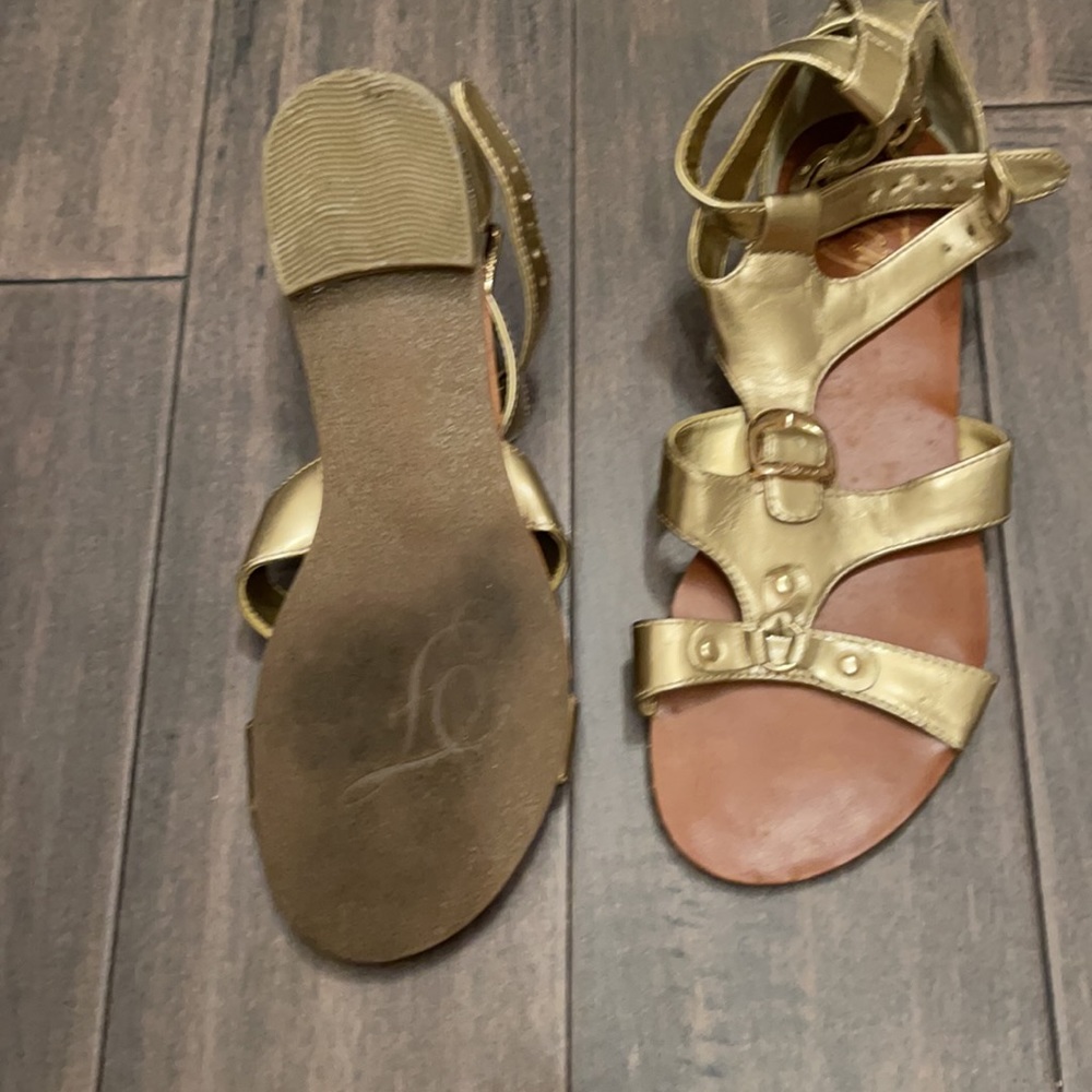 Sandals - Picture 2 of 2